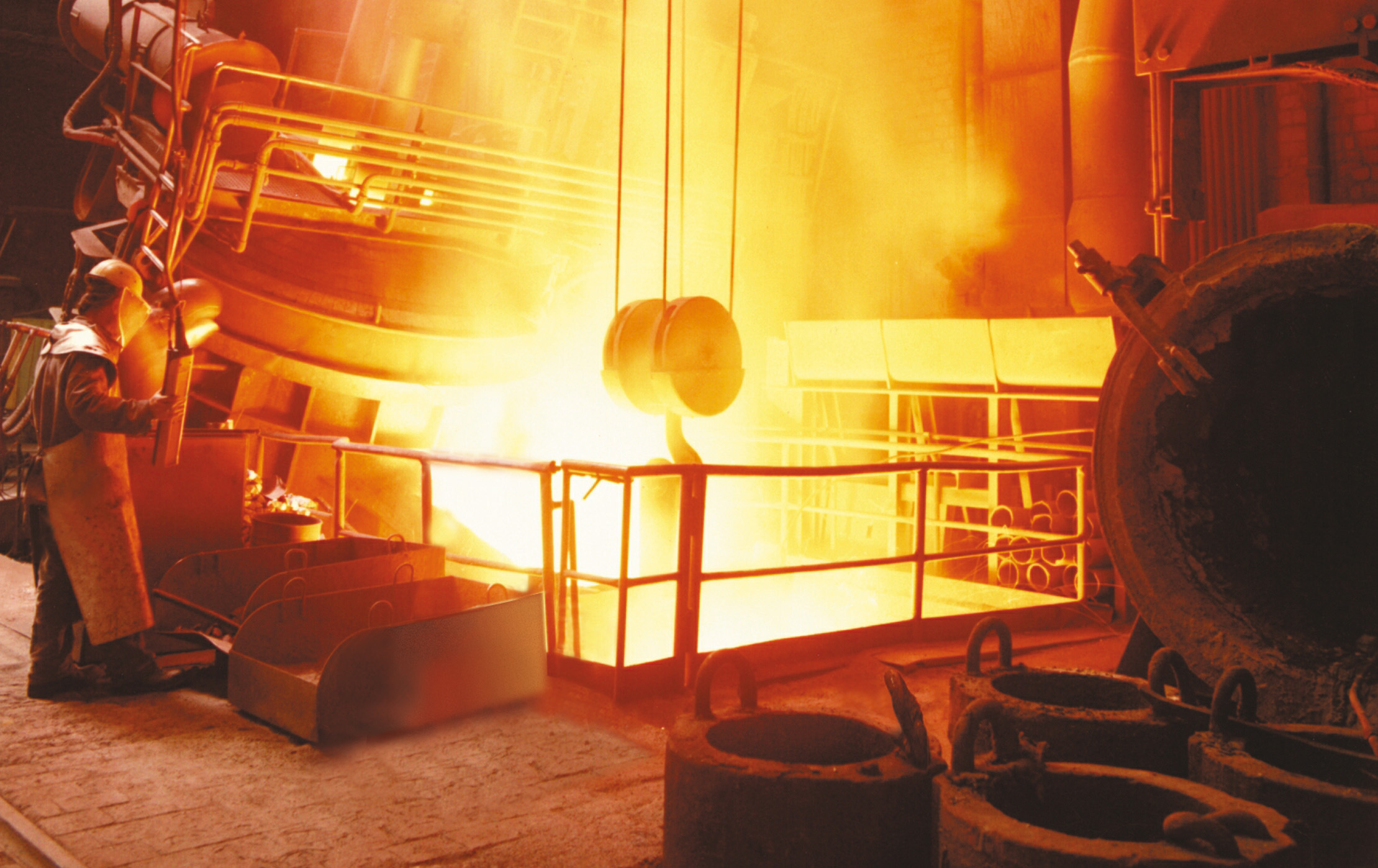 You are currently viewing Tìm hiểu cơ chế vận hành của lò hơi đốt than đá trong nền công nghiệp