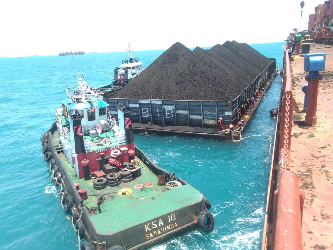 You are currently viewing Quy trình chế biến than đá chất lượng cao tại các nhà máy