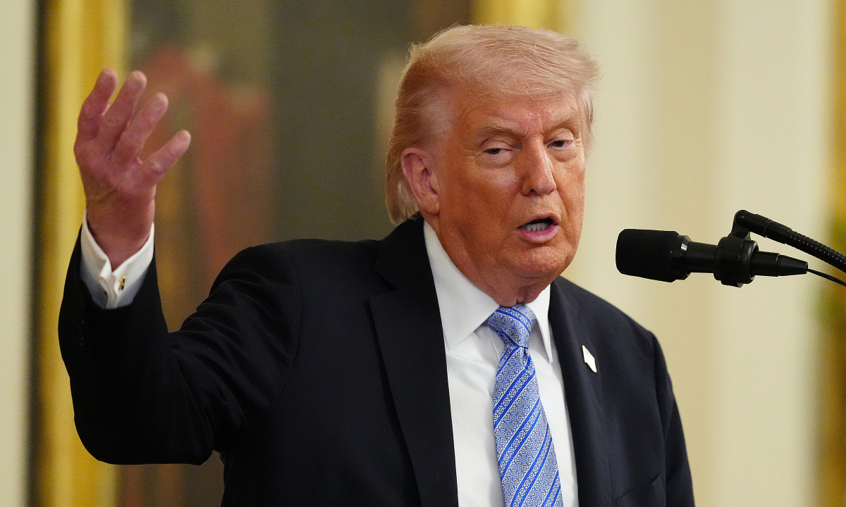You are currently viewing Lý do có thể khiến ông Trump dừng chiến dịch hộ tống ở Hormuz